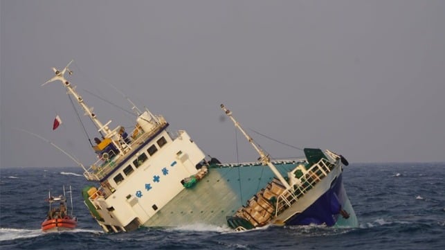 sinking Iranian vessel