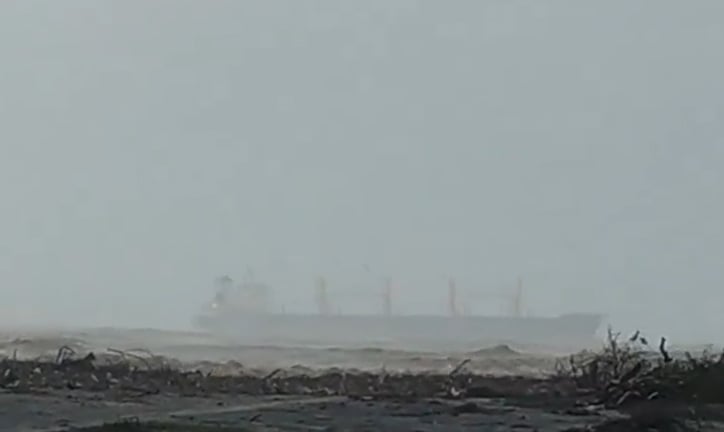 bulker aground in cyclone