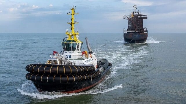 containership towed for recycling
