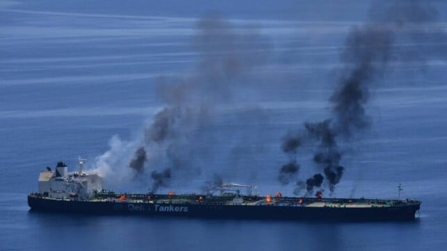 EU: Burning tanker Sounion: No oil spill so far