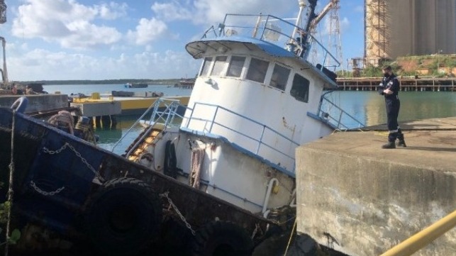 US Coast Guard overseeing oil clean up from tugboat that sunk in St Croix