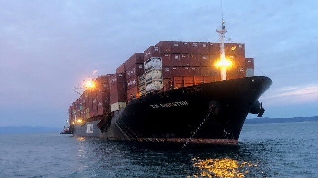 damaged containership Zim Kingston proceeding to terminal 