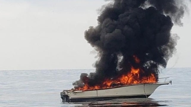 burning-boat-off-channel-islands-2.2bd500.jpg