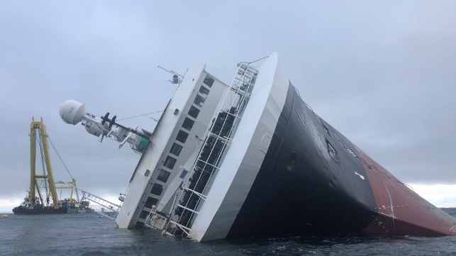 High Arctic Salvage Operation for Grounded Trawler Resumes