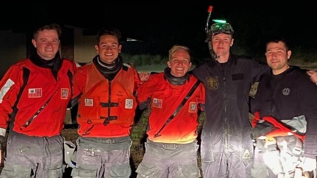 rescue crew yaquina bay