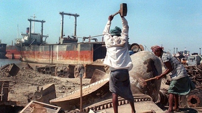 deaths and injuries at Bangladesh shipbreaking yards 