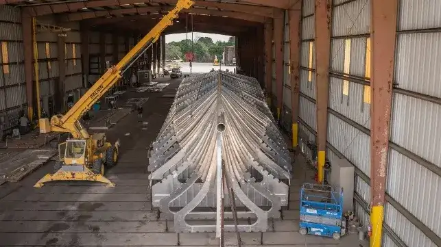 A prototype Romulus hull under construction at Breaux Brothers (HII)