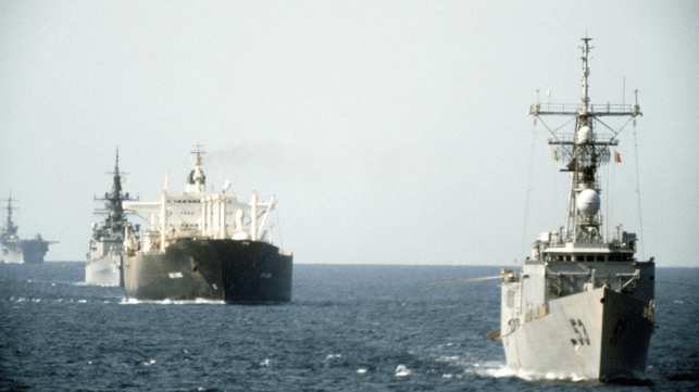 U.S. Navy tanker convoy, Operation Earnest Will, 1987 (USN file image)