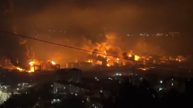 Tanks burn at the Tuapse refinery and terminal, April 2026 (Russian social media)